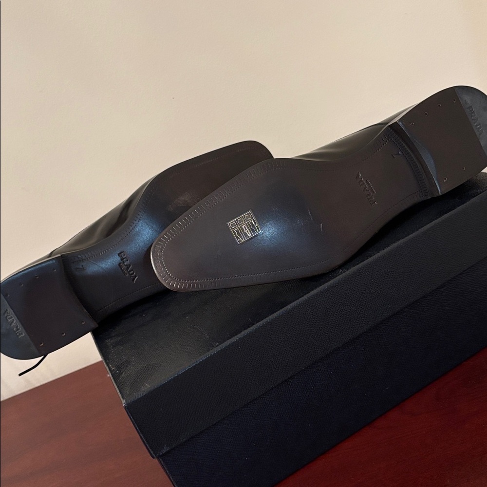 PRADA Spazzolato Fume’ Plain Toe Black Derby Sz.7 - Picture 11 of 16